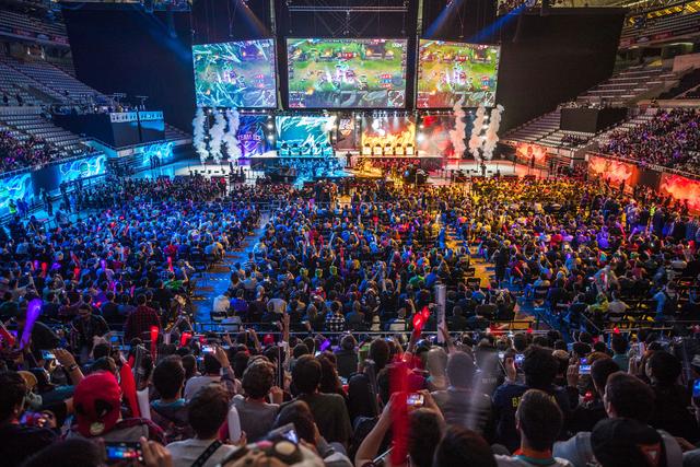 WBGvsNIP首发公布：Rookie中路对阵Xiaohu，Leyan直面Tarzan